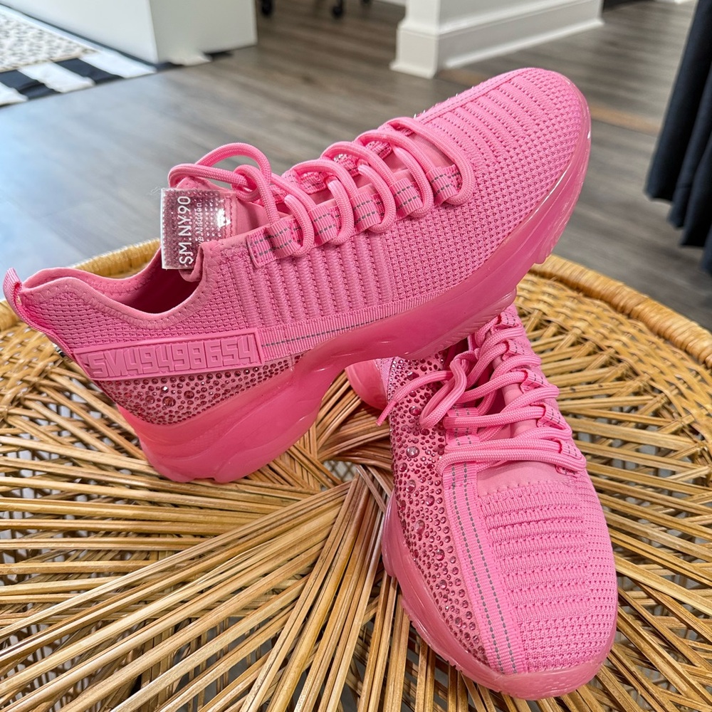Steve Madden Pink Sneakers Lightweight Knit Design